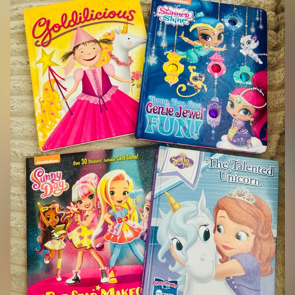Kids Hardcover Book Bundle wAll-time Favs Goldilicious & Sofia the First! 💚3/$25